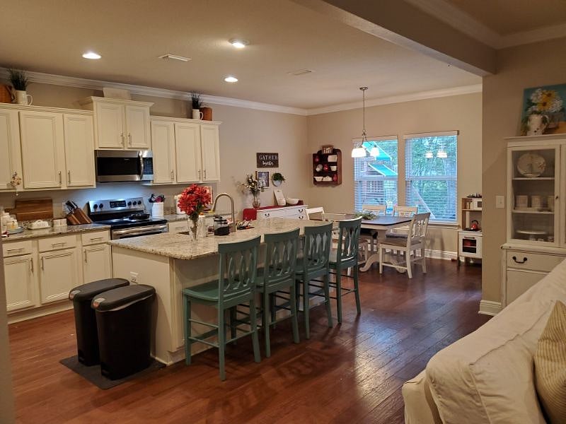 Furnished Finder property 316901_1 photo 3