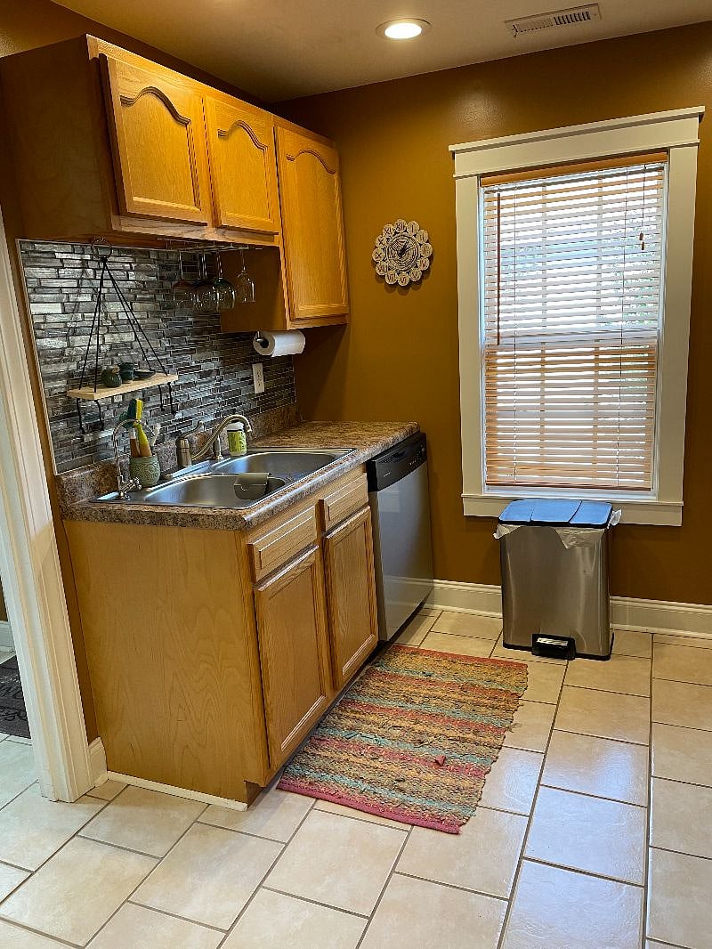 Furnished Finder property 316928_1 photo 12