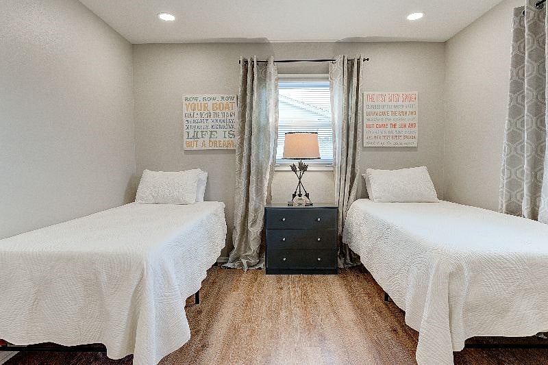 Furnished Finder property 317024_1 photo 18