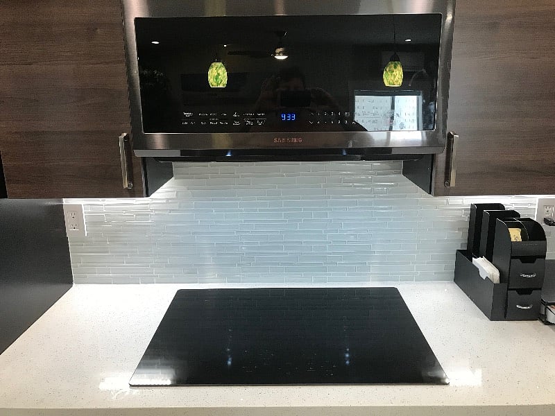 Stove Top and Microwave