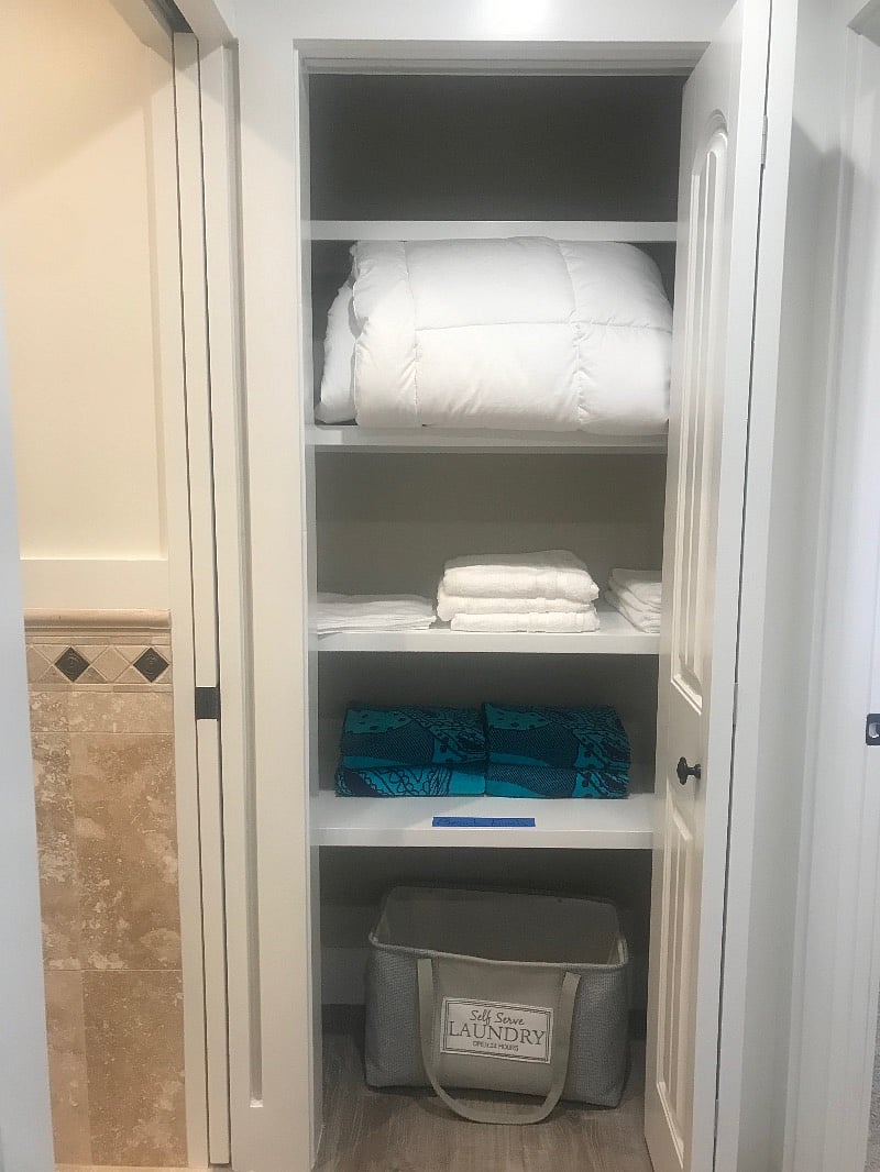 Hallway Closet
Towels
Beach Towels
Extra Pillows