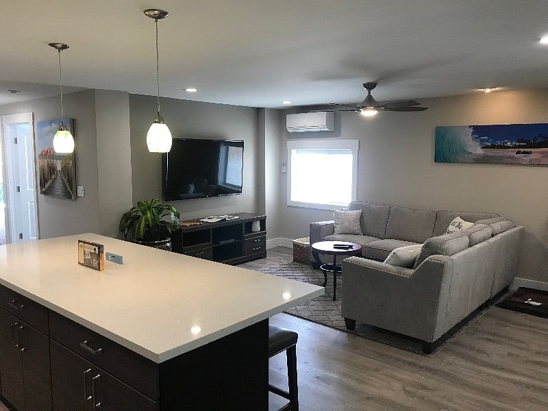 Living Room
2 couches with pull-out queen bed
A/C Unit