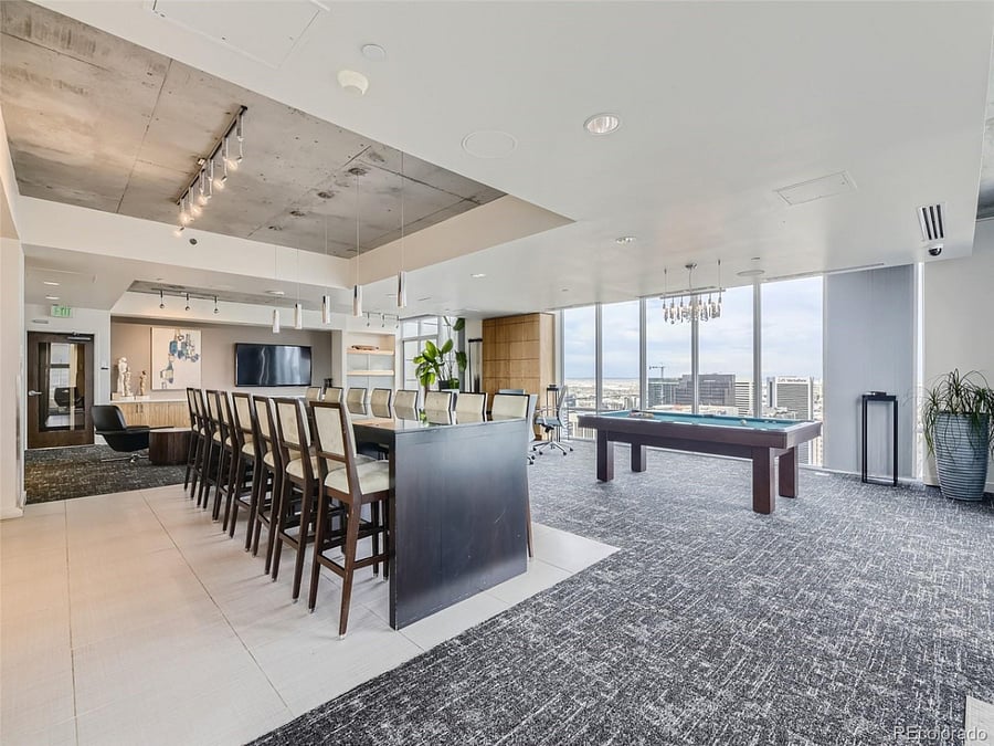 sky club
