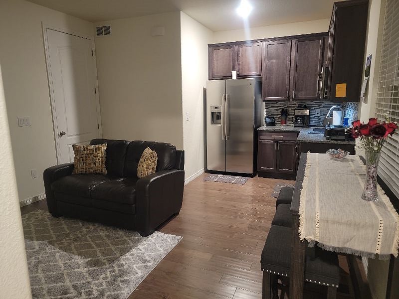 Furnished Finder property 317670_1 photo 3