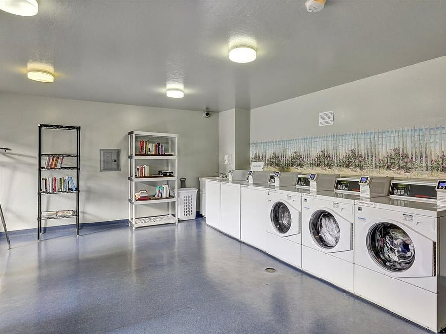 Furnished Finder property 317853_1 photo 13