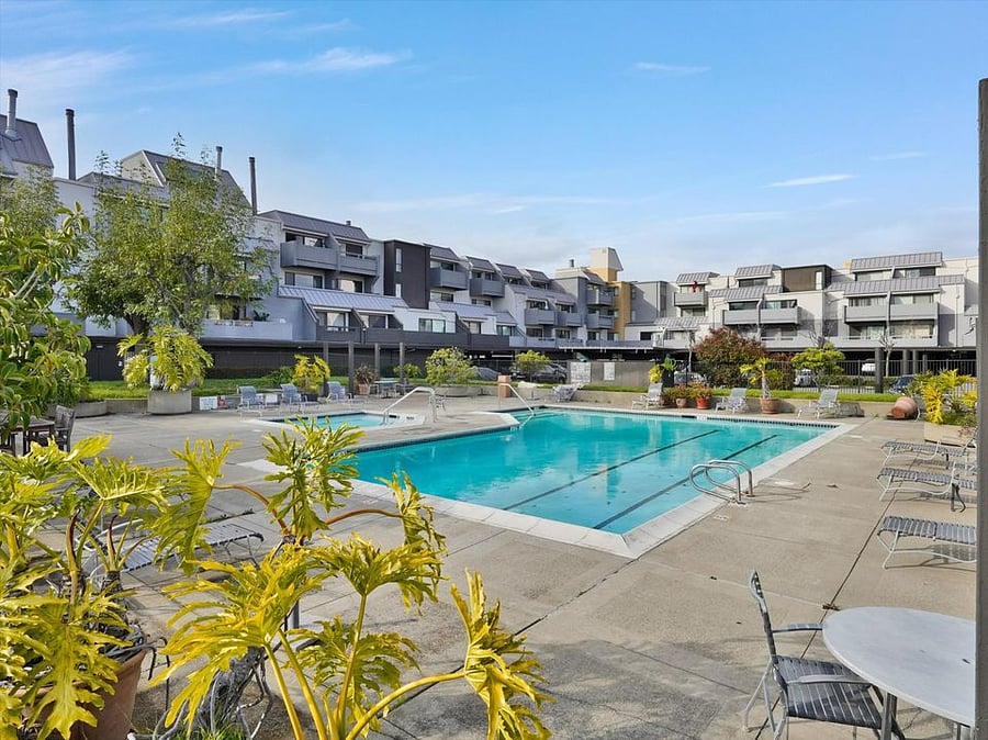 Furnished Finder property 317853_1 photo 15