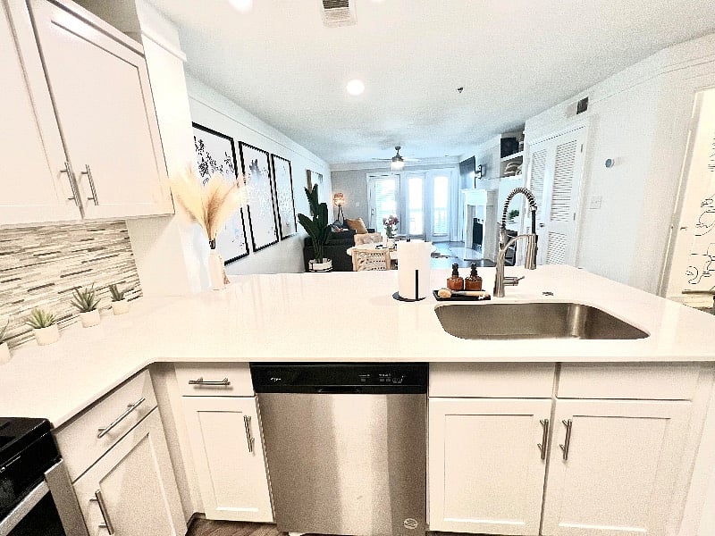 Furnished Finder property 317983_2 photo 8