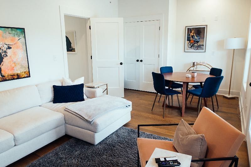 Furnished Finder property 318013_1 photo 11