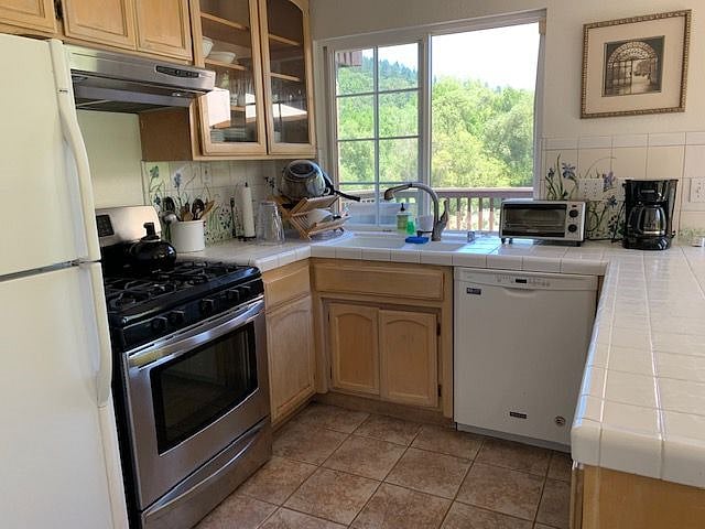 Furnished Finder property 318030_1 photo 5
