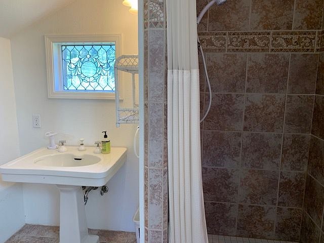 Furnished Finder property 318030_1 photo 11