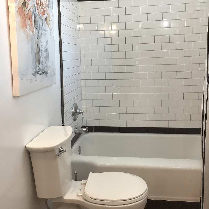 Sumptuous original 1948 cast iron bath tub
