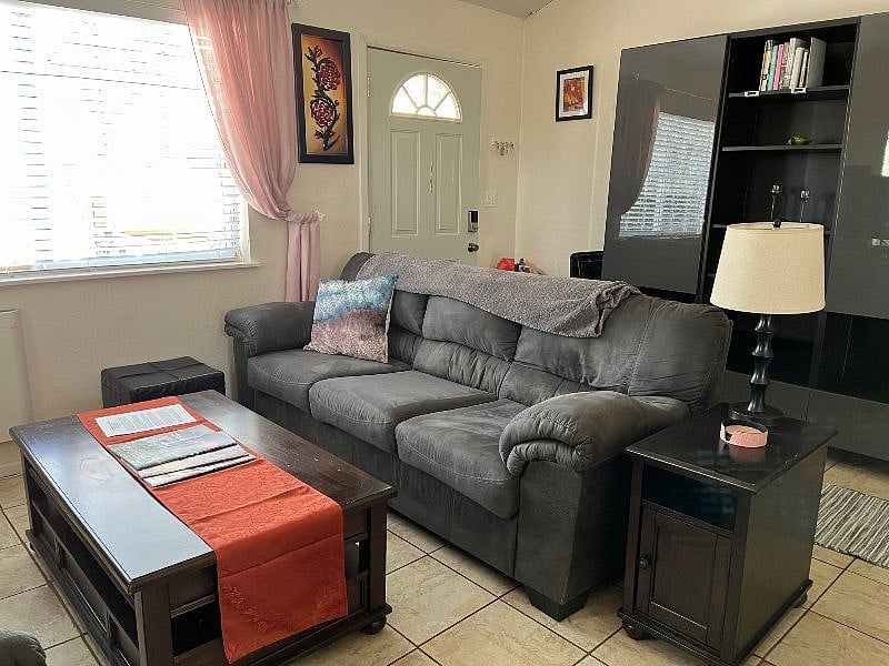 Furnished Finder property 318331_2 photo 7