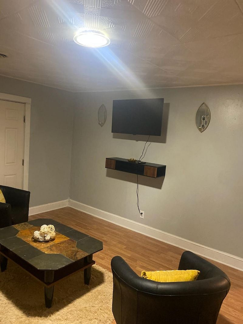 Furnished Finder property 318397_1 photo 2