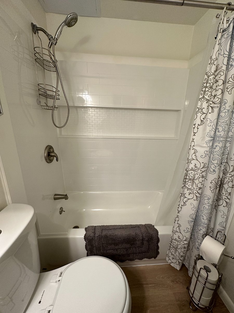 Adsn 1 - Bathroom 3