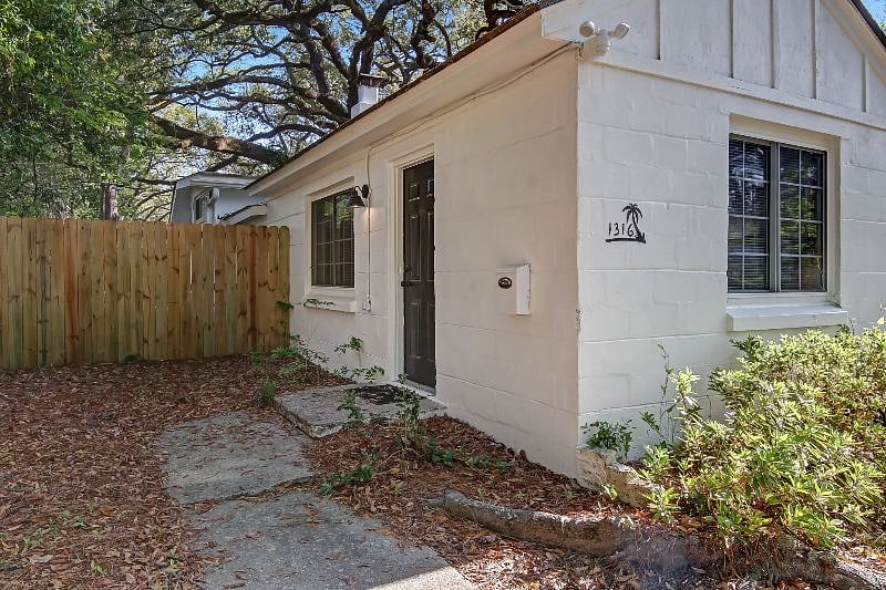Furnished Finder property 318467_1 photo 17