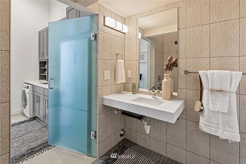 Furnished Finder property 318470_1 photo 4