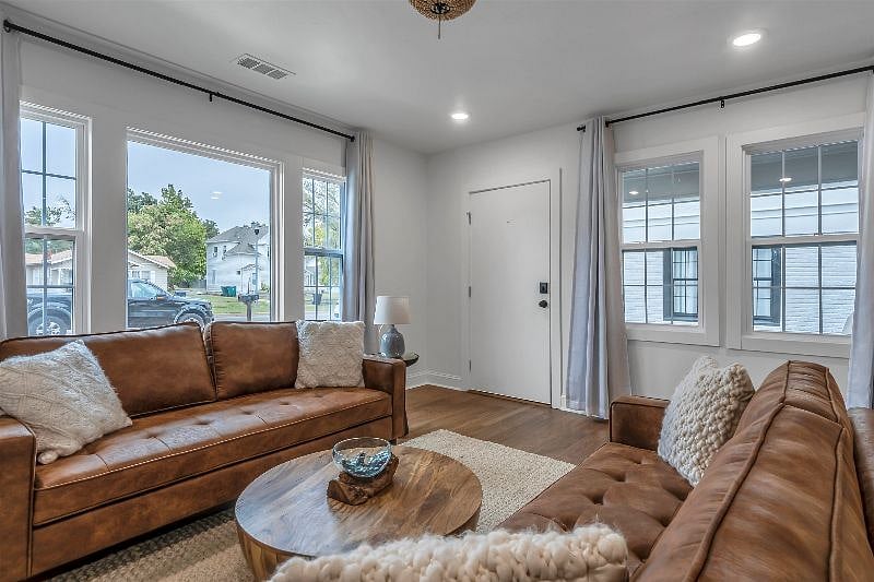 Furnished Finder property 318534_1 photo 6