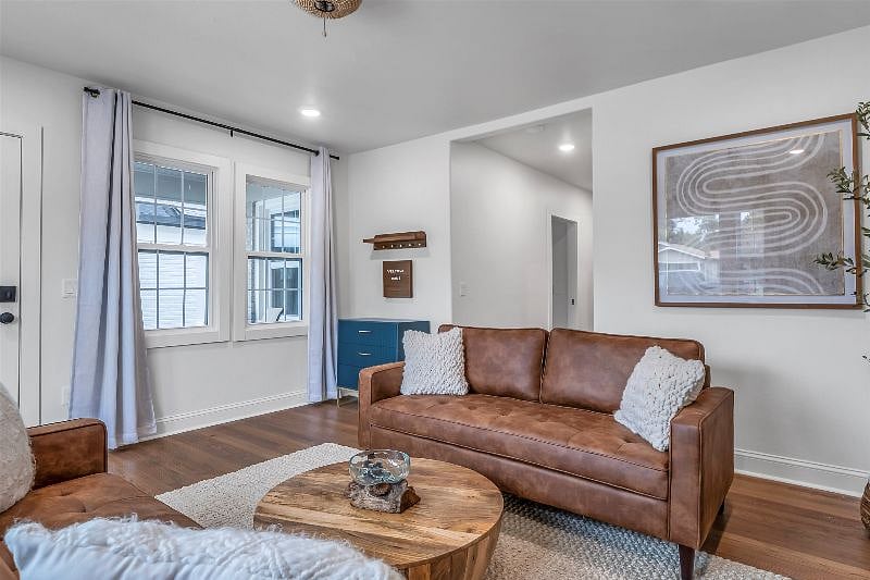 Furnished Finder property 318534_1 photo 7