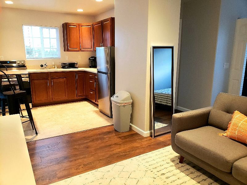 Furnished Finder property 318545_1 photo 2
