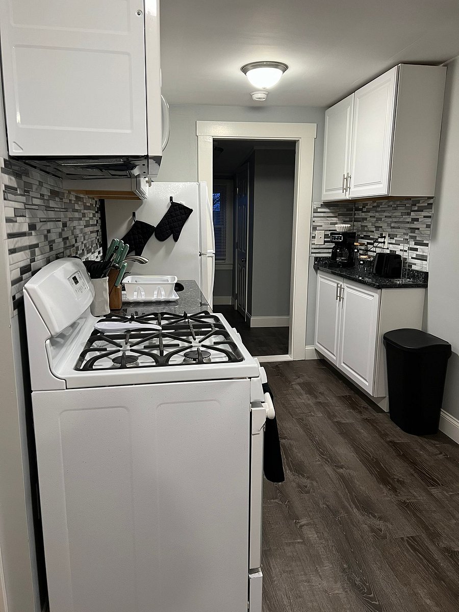 Furnished Finder property 318548_2 photo 6