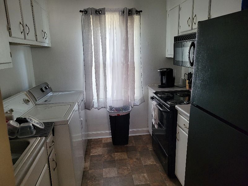 Furnished Finder property 318564_3 photo 5
