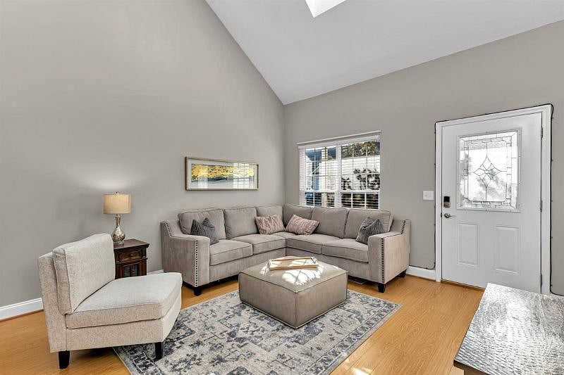 Furnished Finder property 318574_1 photo 3