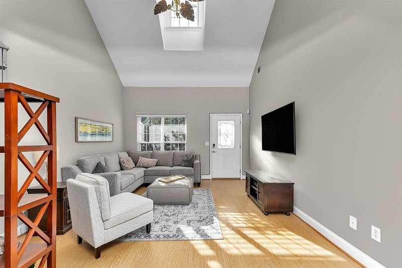Furnished Finder property 318574_1 photo 4