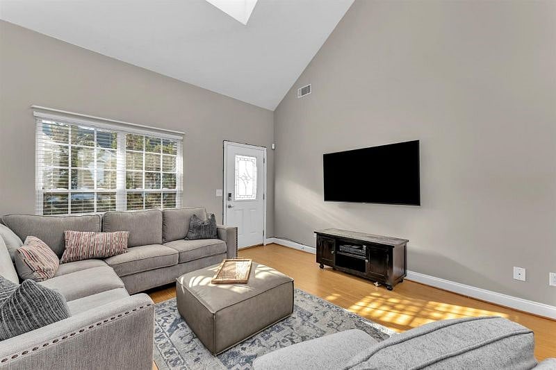 Furnished Finder property 318574_1 photo 5