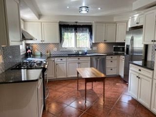 Furnished Finder property 318619_1 photo 16