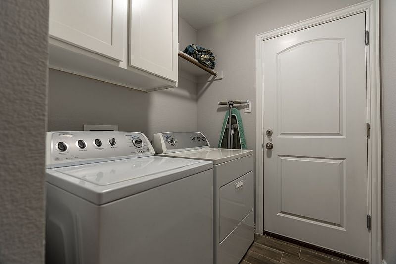 Full Size Washer and Dryer, Ironing Board and Iron