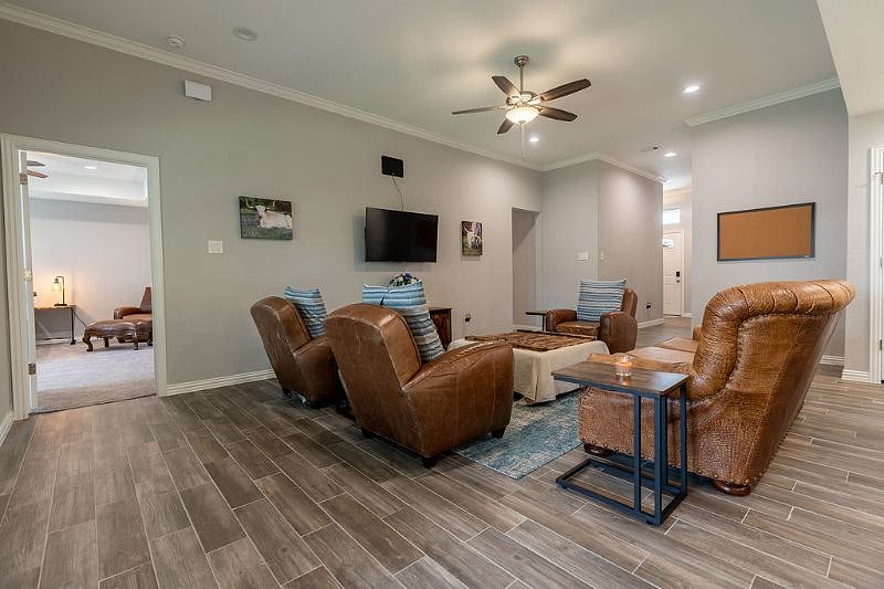 Furnished Finder property 318638_1 photo 8