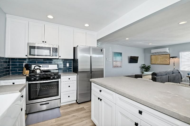 Furnished Finder property 318694_1 photo 4