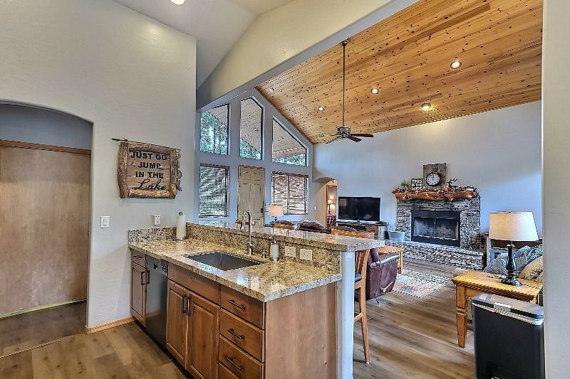 Furnished Finder property 318890_1 photo 5