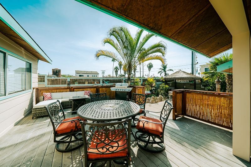 Large deck and seating.