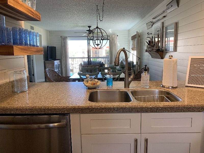 Furnished Finder property 318982_1 photo 13