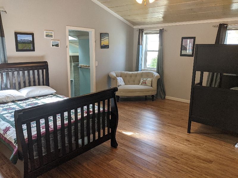 Furnished Finder property 318990_1 photo 14