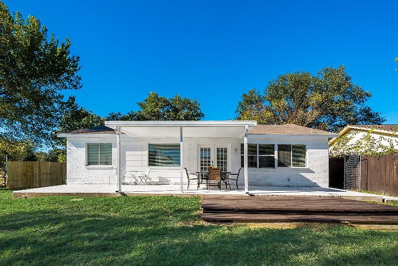 Furnished Finder property 319106_1 photo 15