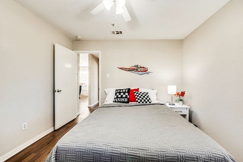 Furnished Finder property 319106_1 photo 9