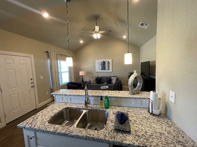 Furnished Finder property 319110_1 photo 7