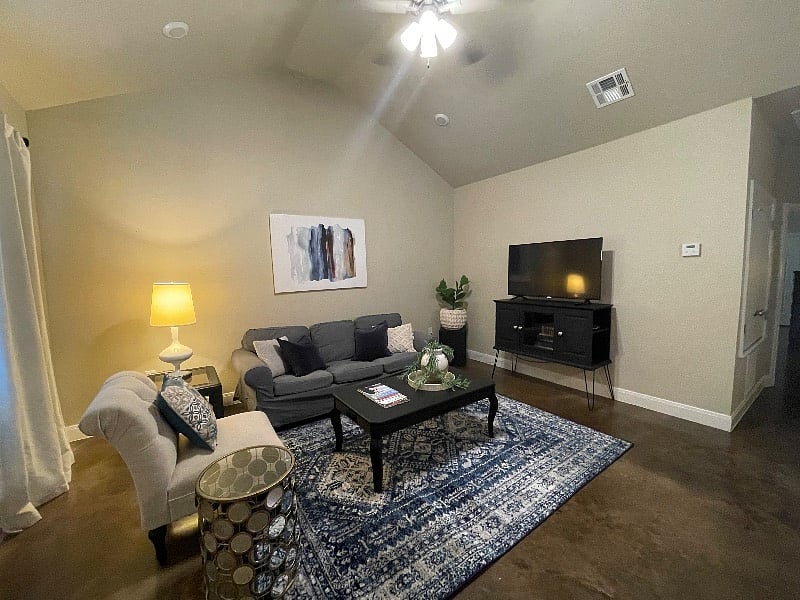 Furnished Finder property 319110_1 photo 6
