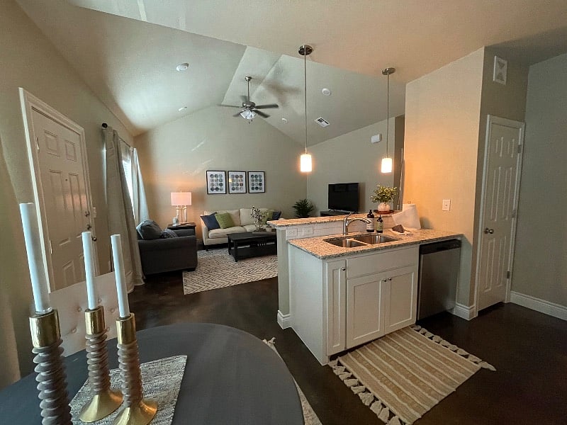 Furnished Finder property 319110_2 photo 6