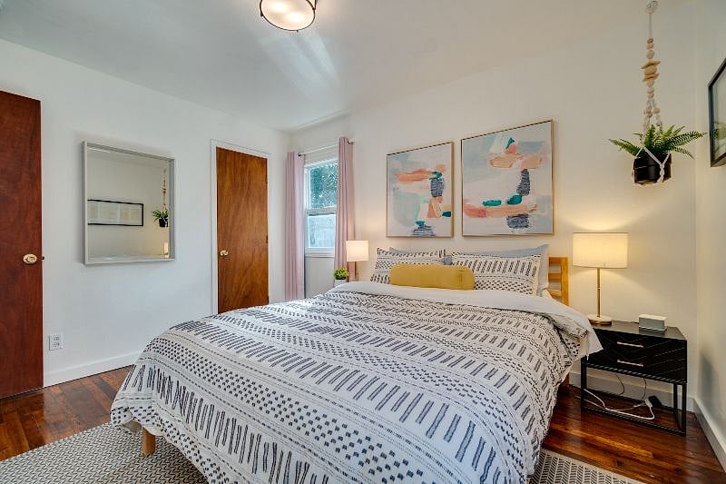 Bedroom #1 - Queen bed