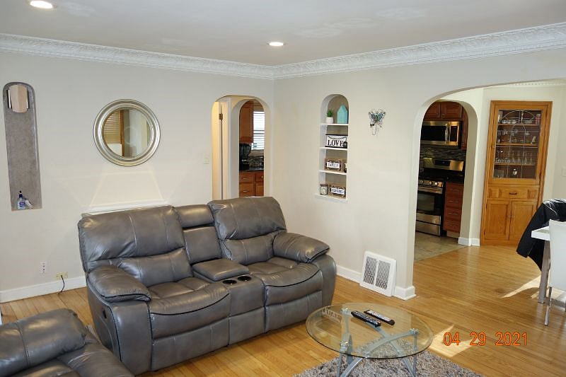 Furnished Finder property 319201_1 photo 9