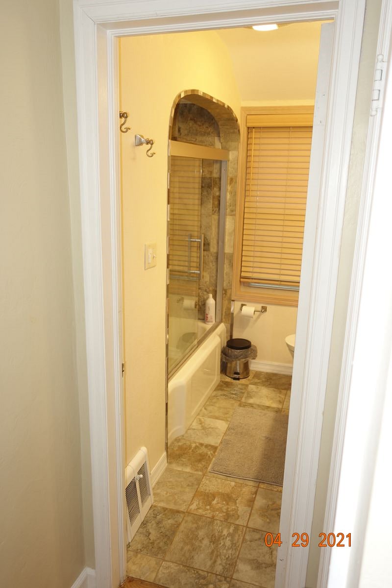 Furnished Finder property 319201_1 photo 18