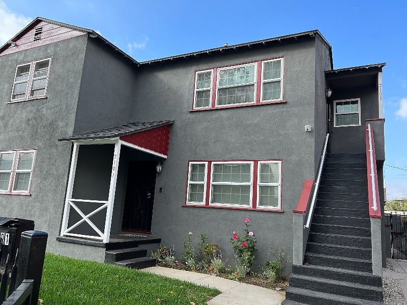 Upstairs duplex unit.