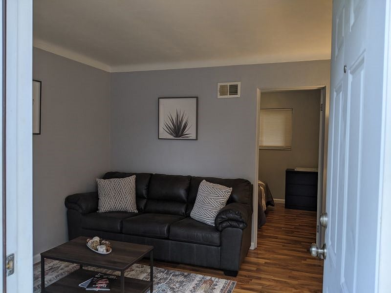 Furnished Finder property 319310_1 photo 8