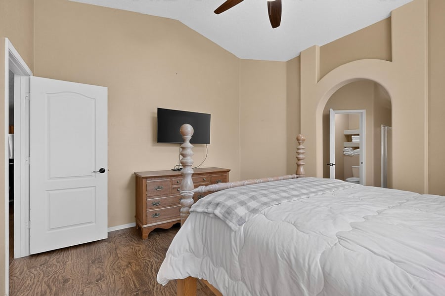 Furnished Finder property 319371_1 photo 15