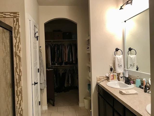 Furnished Finder property 319454_1 photo 6