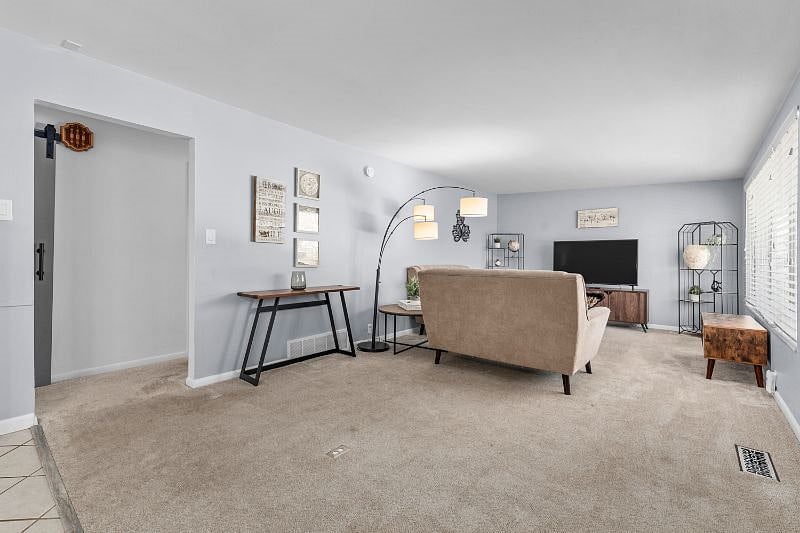 Furnished Finder property 319463_1 photo 8