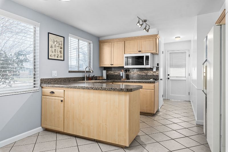 Furnished Finder property 319463_1 photo 7